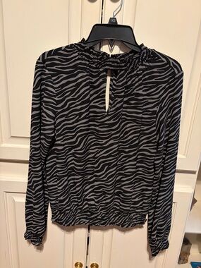 MICHAEL Michael Kors Black & Gray Zebra-Print Long Sleeve Top